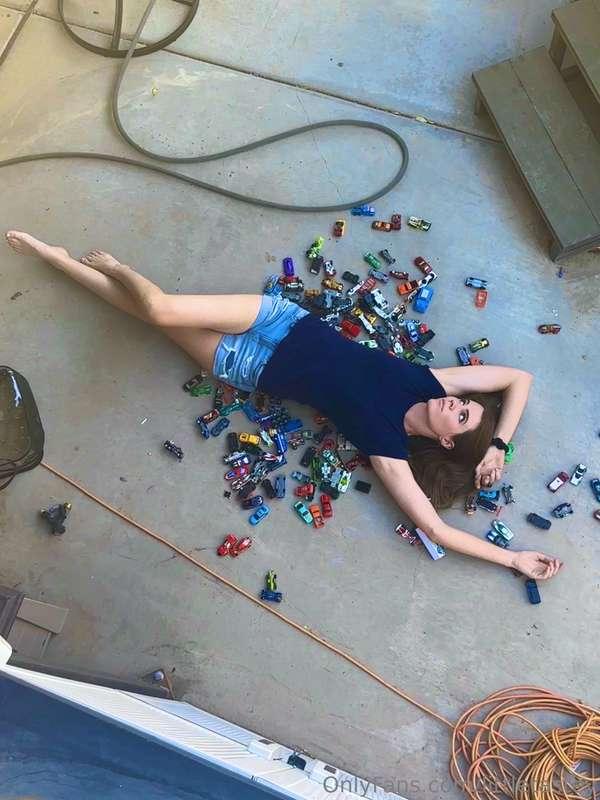 If you didn’t notice, I have a thing for hot wheels cars… :P..