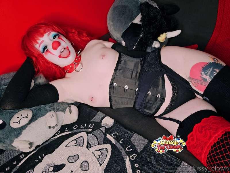clownclussy main image