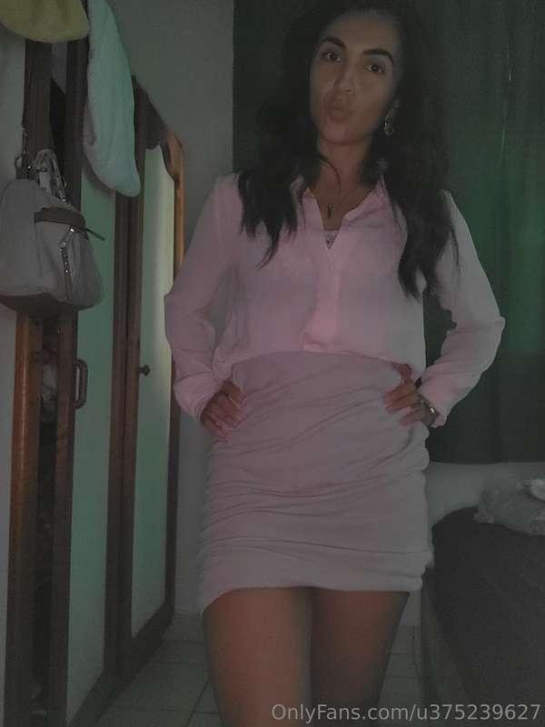 Can I get your cock hard? 😈 hey babe get to know me here is ..