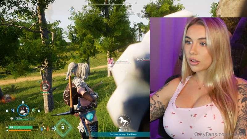 Catching pals with all my PALS on stream last night 🤓✨
