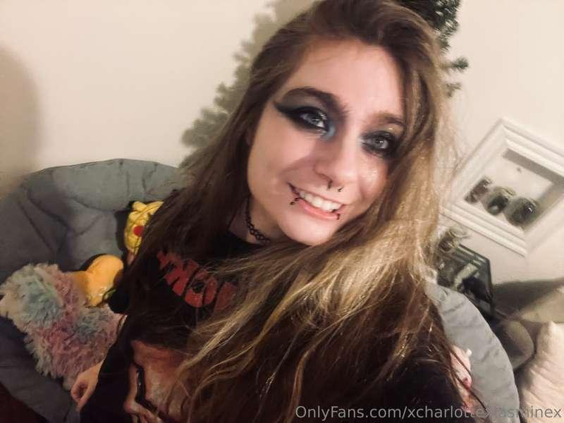 xcharlottexjasminex image #0