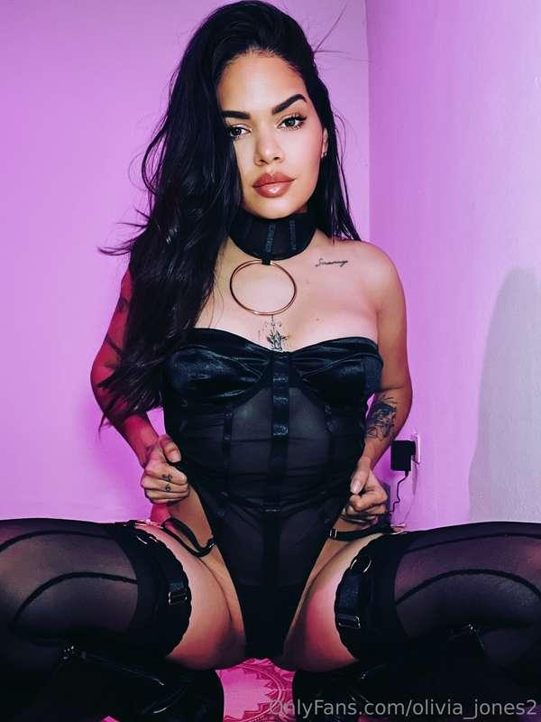 Do you like black?🖤😈