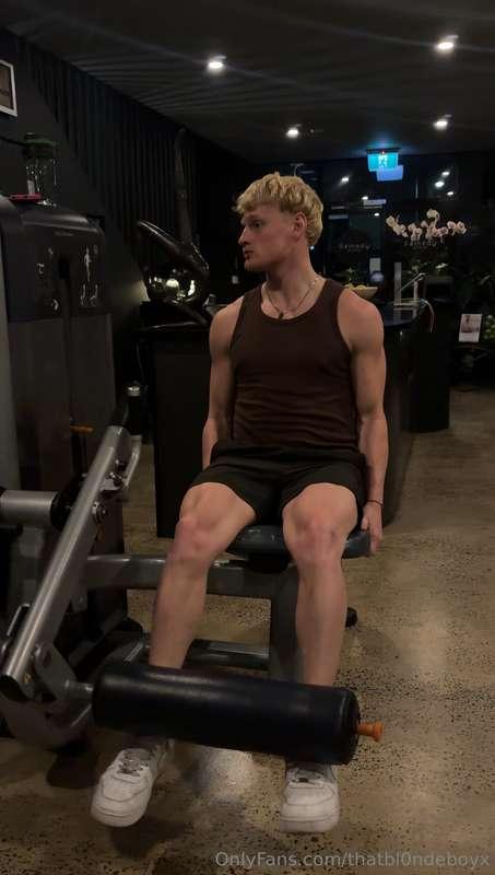 Come sit on daddy’s lap 