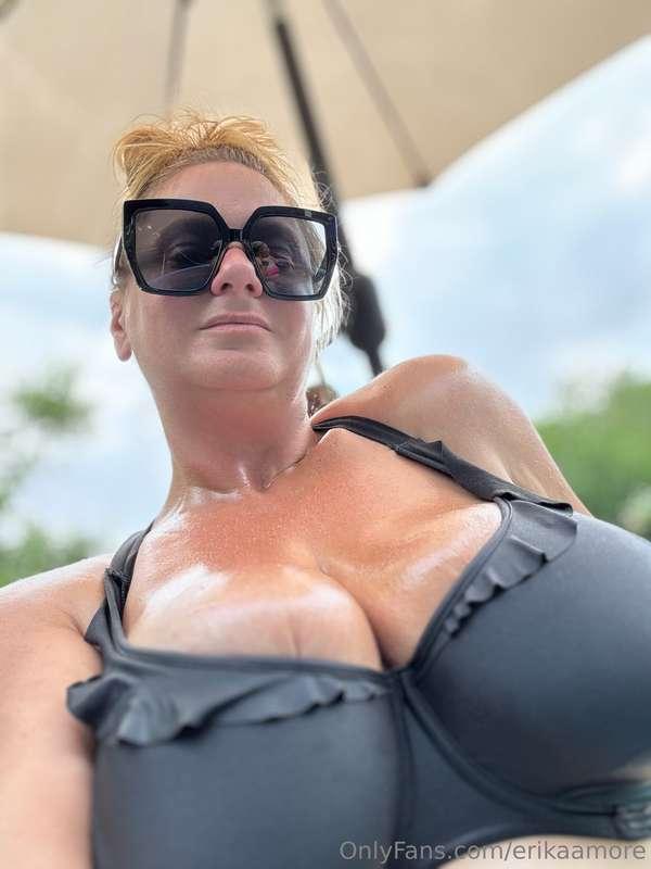 Do you like shiny tits? 