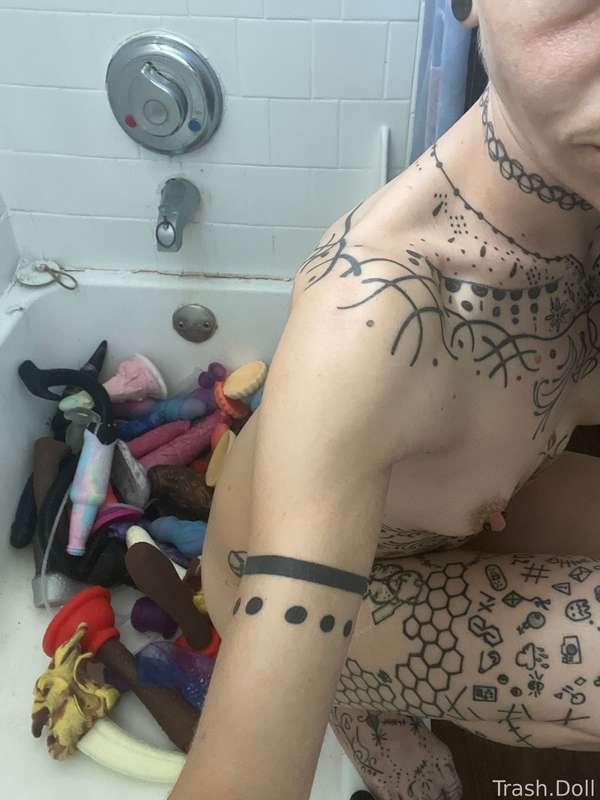 trashdoll image #0