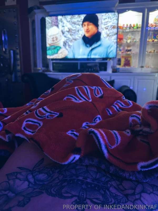 What is your favorite holiday movie?! 
***mine’s the grinch*..