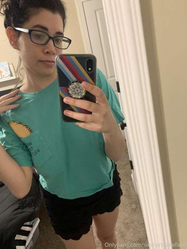 Feelin’ cute, felt like flashing y’all
