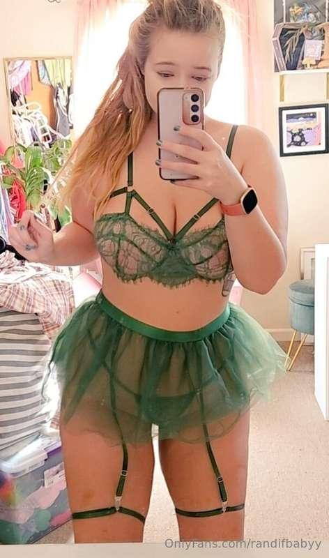 I shake my ass & then I put my toy inside me and you can see..