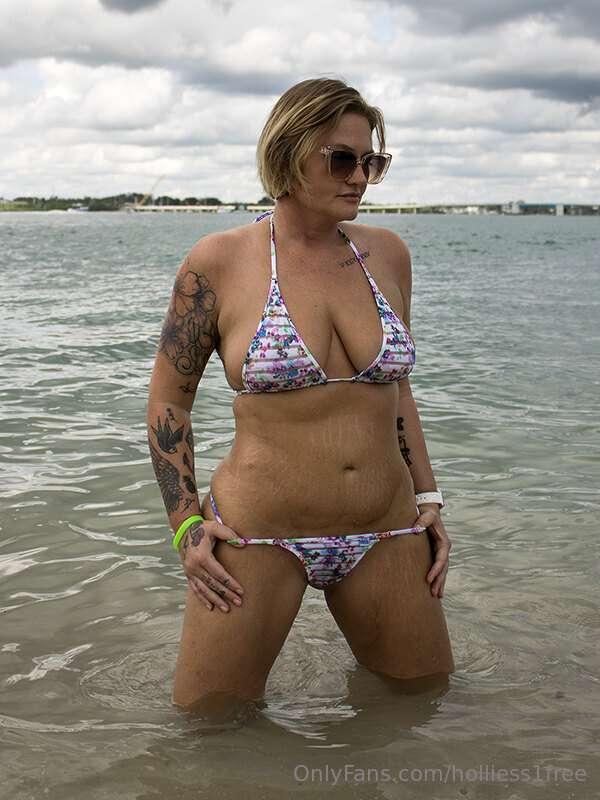 holliess1free image #3