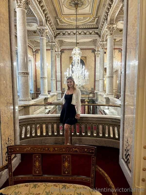 When you are traveling what do you prefer to do??? 🤪