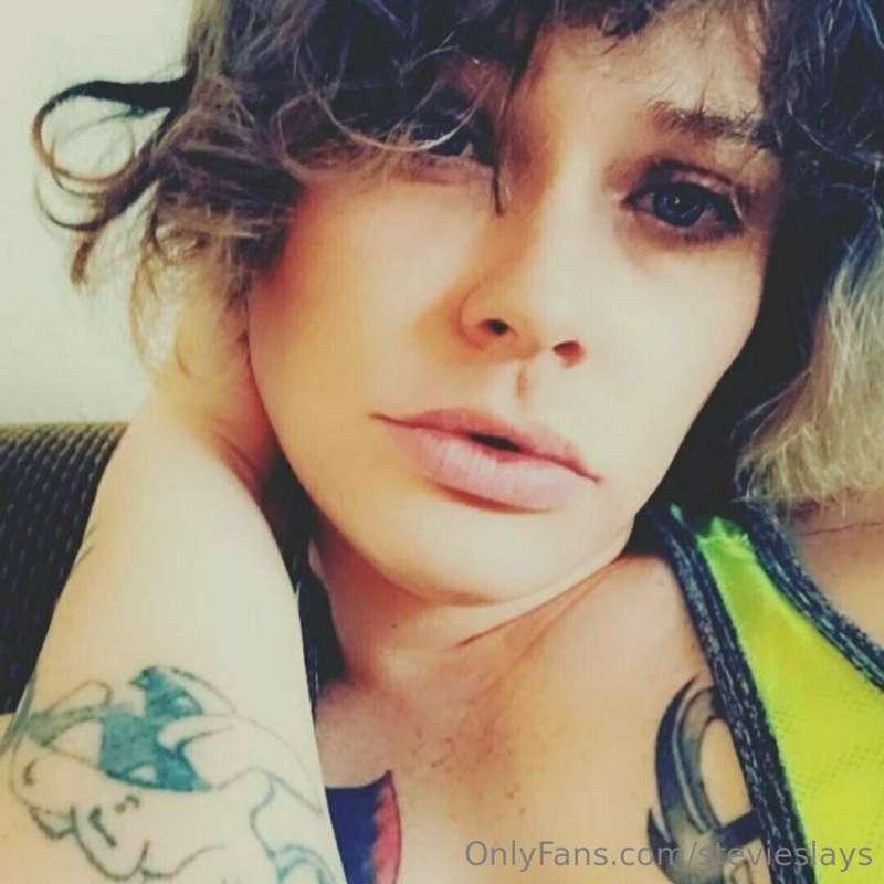 Still dealing with emotional shit enjoy these selfies ya ani..