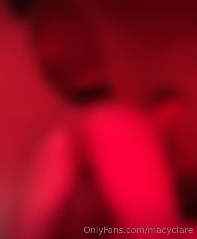 swipe to see all the positions you can fuck me in 😈🔥
