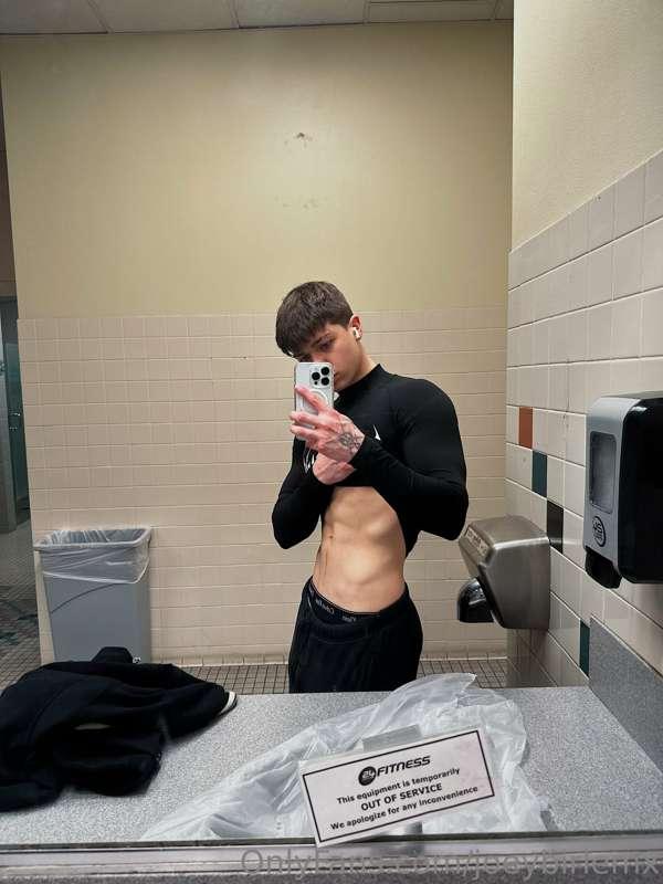 waist is ✂️