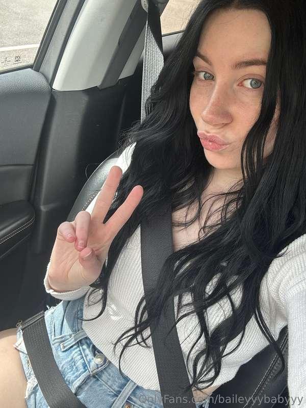Selfie stuck in traffic🥰