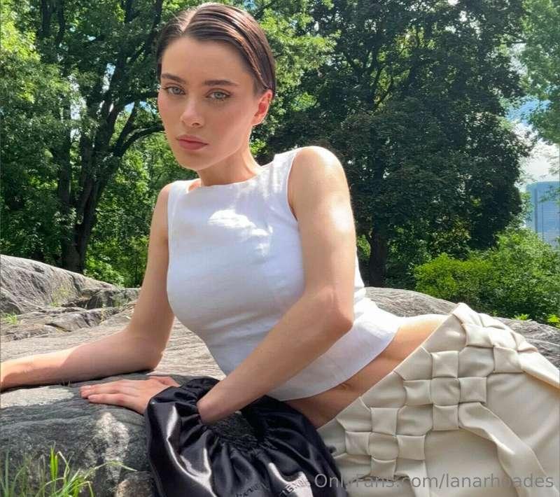 lanarhoades main image