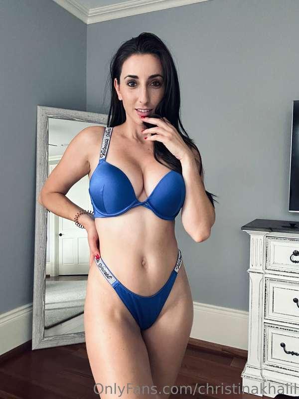 New Victoria's Secret lingerie thanks to Tommy😍
Which of the..