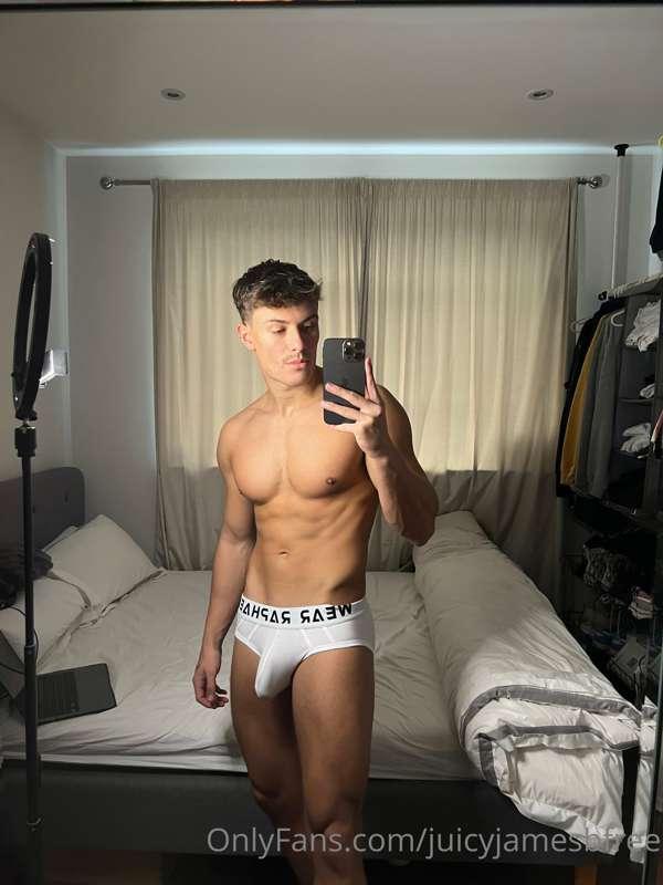 does white suit me? 😜