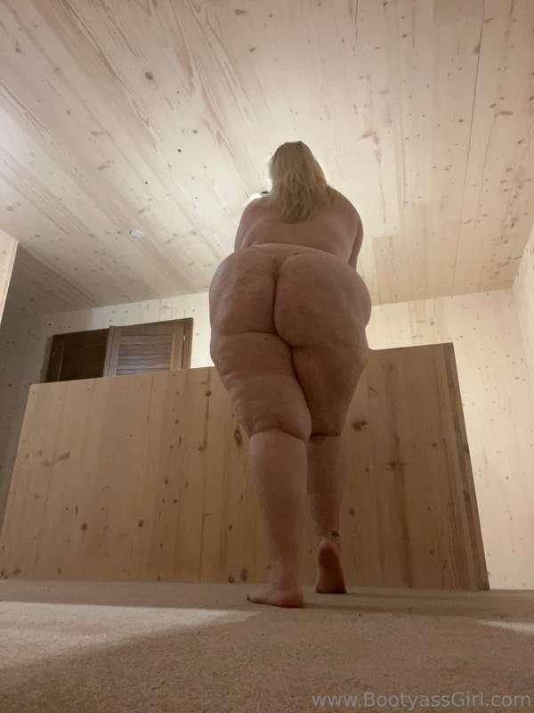 bootyassgirl image #3