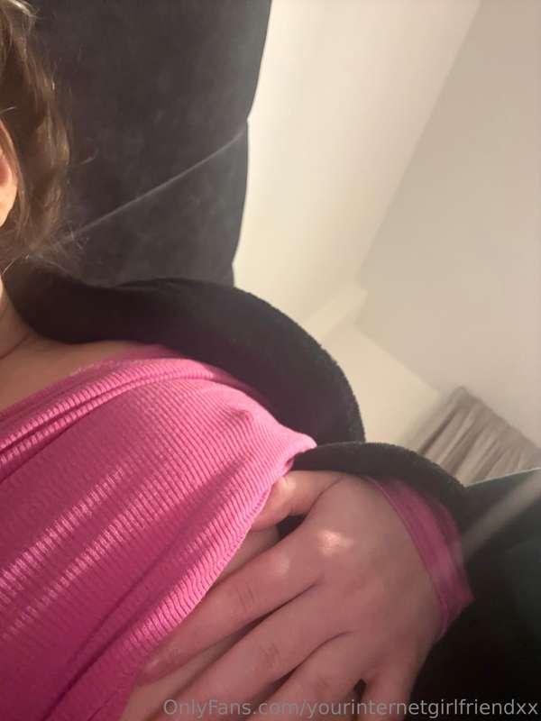 yourinternetgirlfriendxx main image
