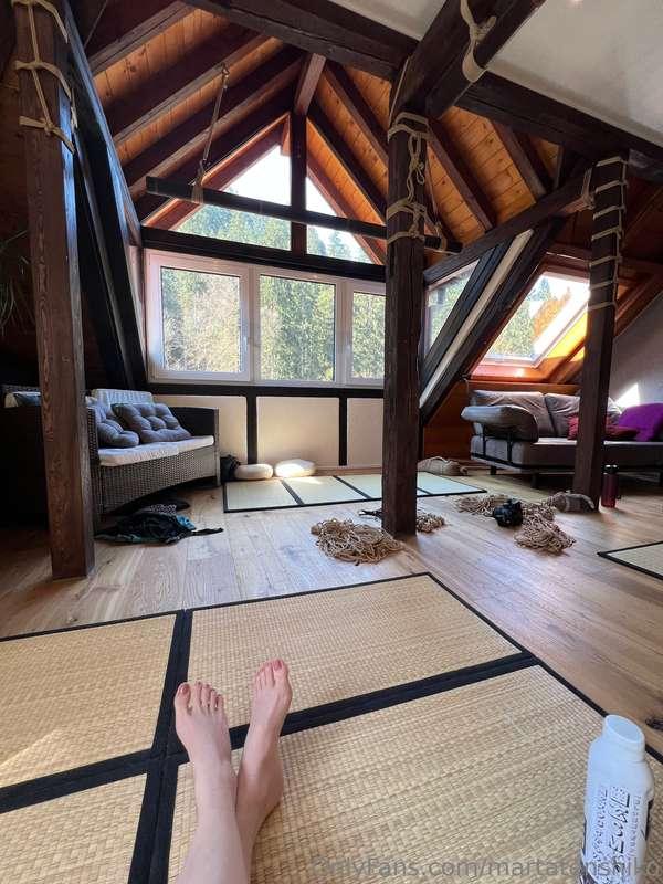 Foot and Black Forest 🌳 🦶 