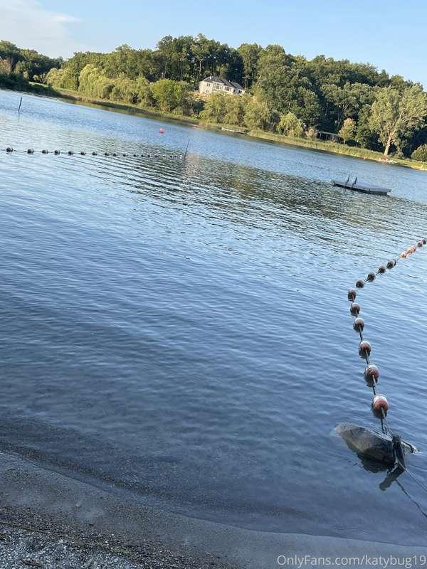 Just hanging out at the lake ♥️⛵️