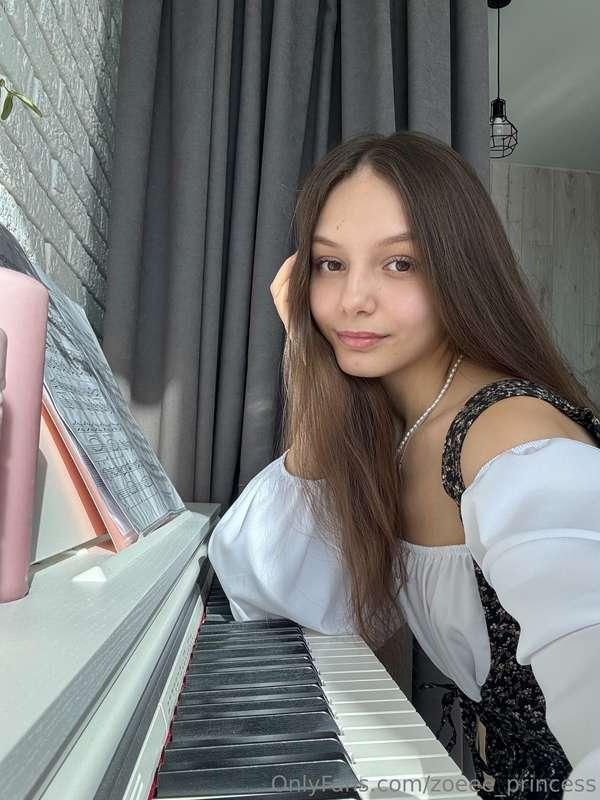 Preparing something cool for you 😋💘