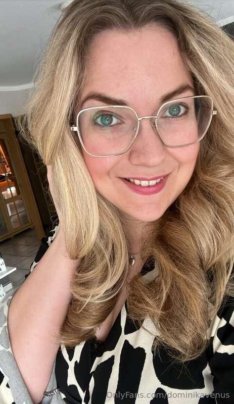 Endlich Freitag diese Woche währe geschafft .💋❤️Endlich Frei..