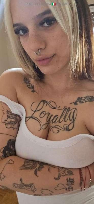Ciao, sono Stella – 21 anni, solare e piena di energia! ✨Amo..