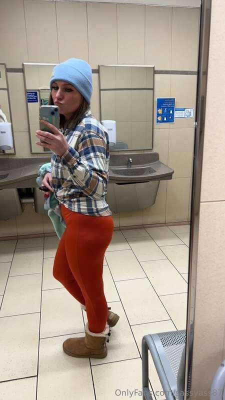 sassyass87 image #0