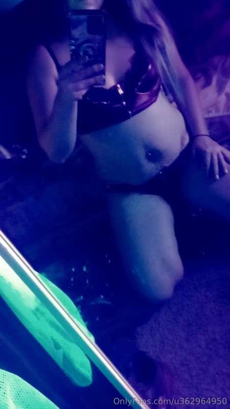 Hello I'm Stacey 💕Come and subscribe to my page to get solo ..