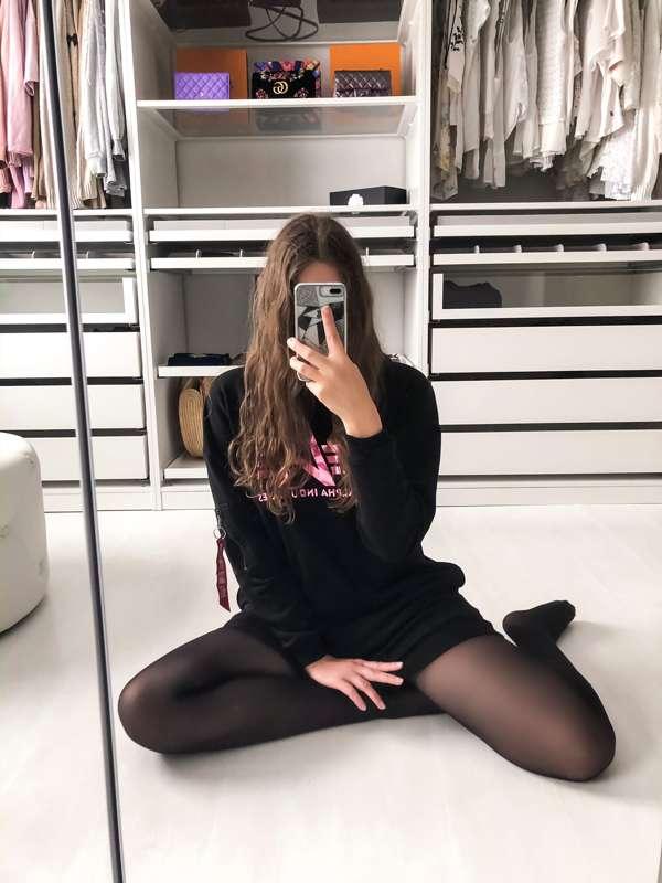 My favorite Hoodie dress x my favorite tights 👗😊