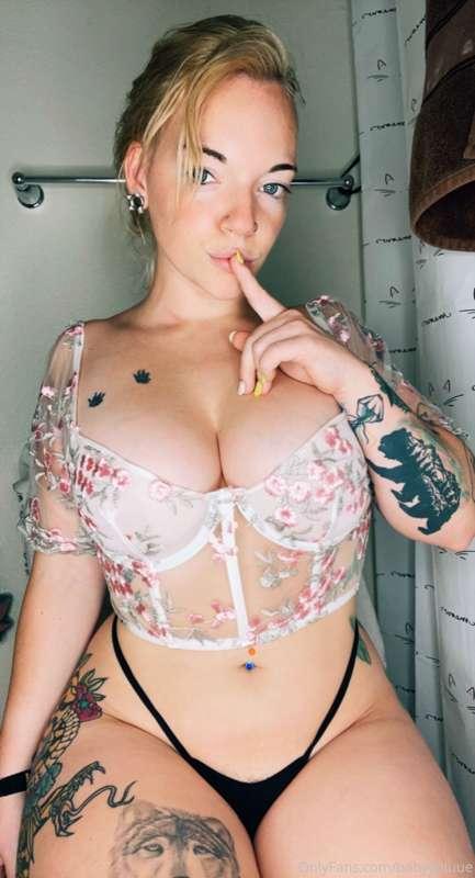 Like this post if you Would slide your cock between my tits ..