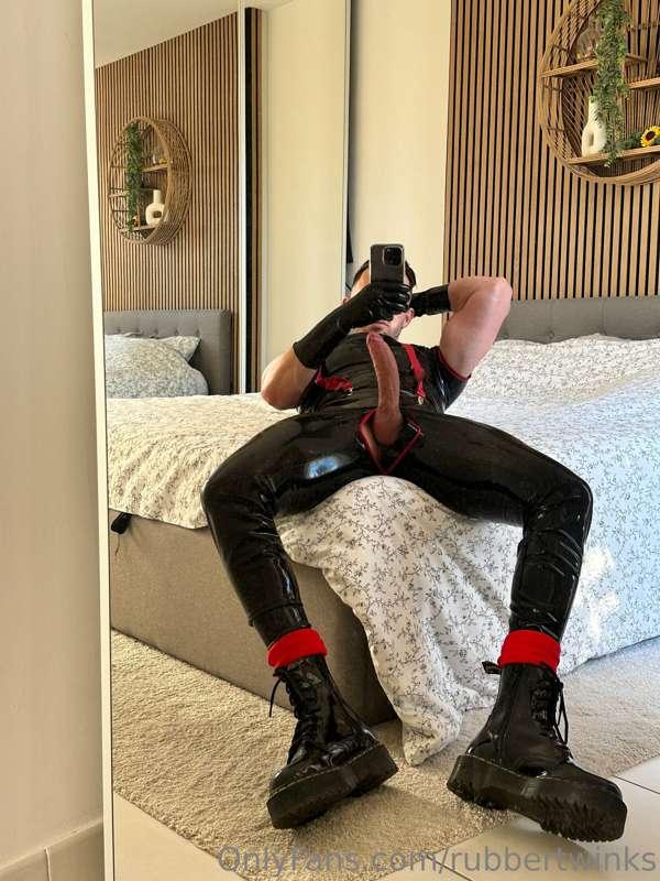 rubbertwinks image #0