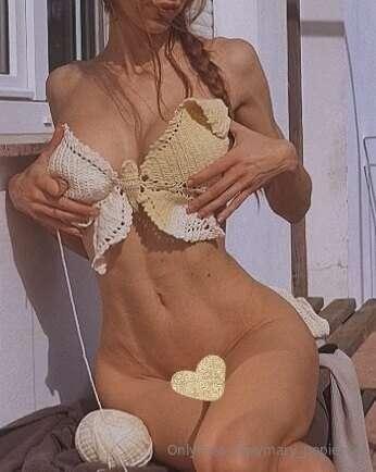 Amo tenerte conmigo en este ratito 🧶 me gusta tu compañía ☀️..