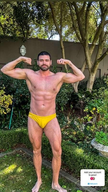 Imagine me without the speedo 😜