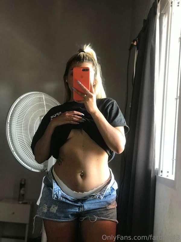 I'm active to play with you honey👀