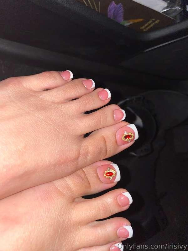 I need more pics this pedi is 😍😍😍