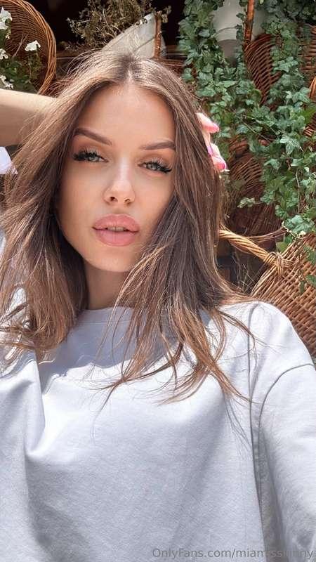 They say that each of us has our favourite season.🥰 I love a..