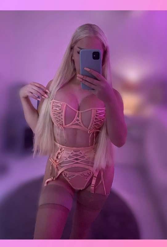I should post more nudes lol