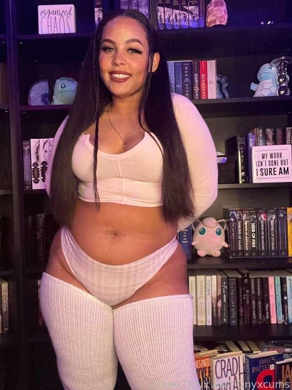 onyxcums image #1