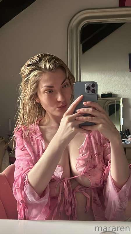 in the process of getting ready💞you like with or without mak..