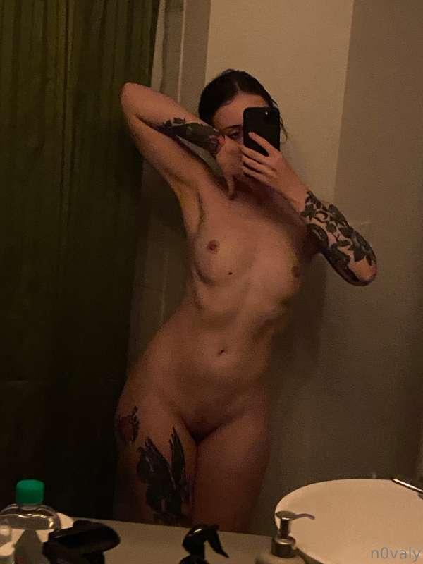 😴