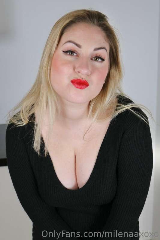 Are you a Good Kisser?😏💦 Or is it too Early on this Monday M..