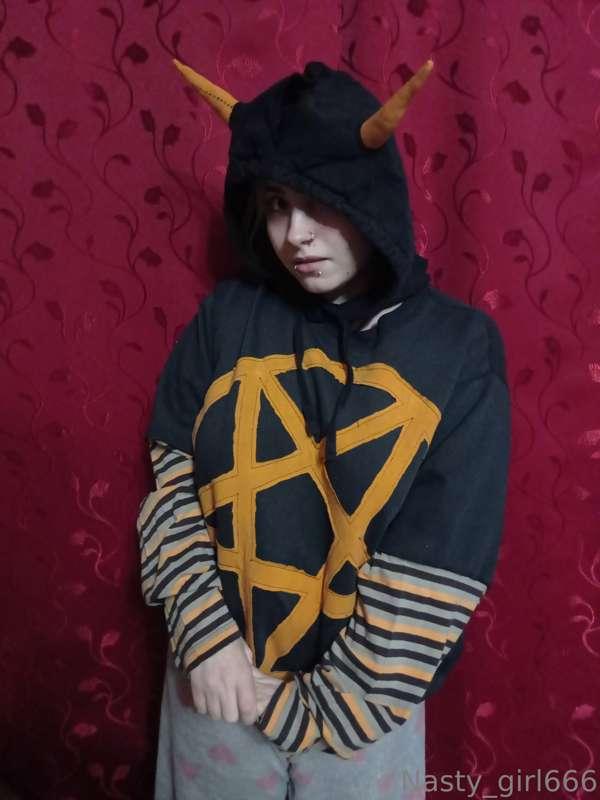 Look what jacket I made with my friend🧡🖤 Personally, I am de..
