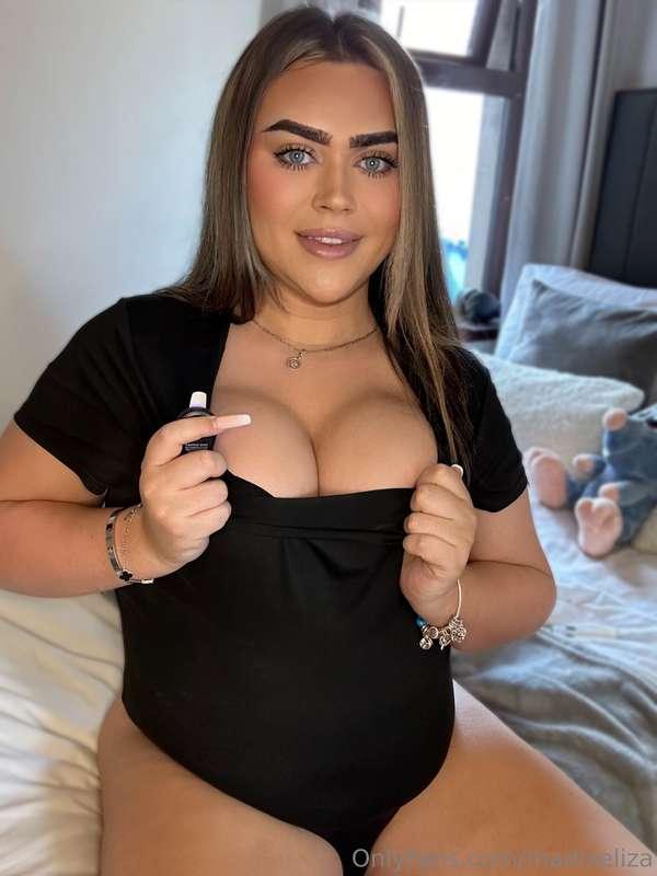 You know you want to see me get pounded 😳🥵