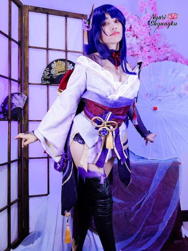 Así luce el lado coqueto de Raiden Shogun 😌💜 w(ﾟДﾟ)w