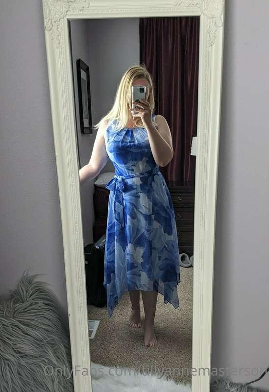 Help me settle a debate: is this considered a "sun dress"? Y..