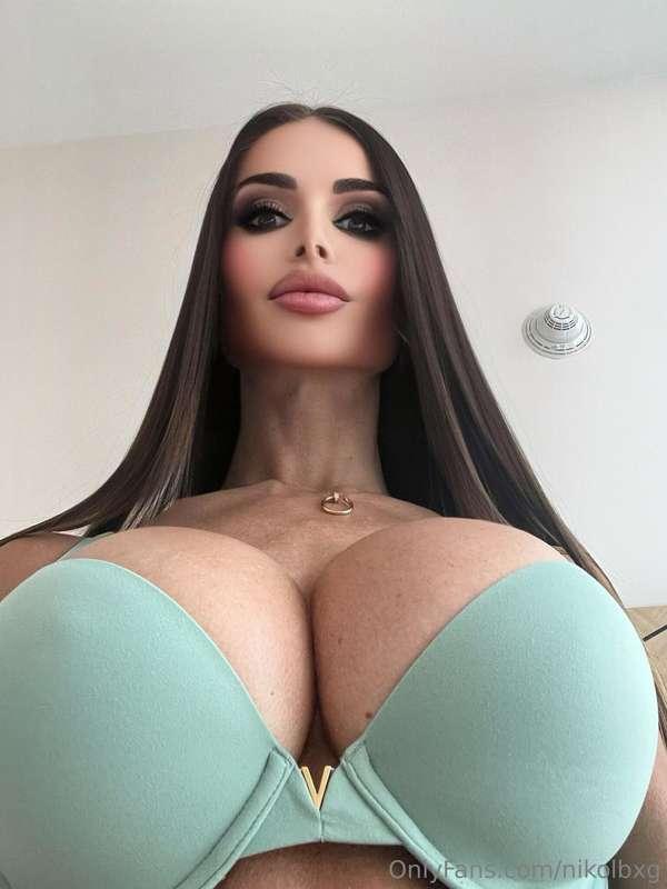 Enjoying the view? 👀