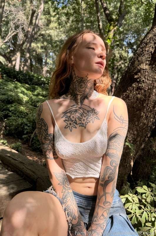 Imagine: forest, you and me😅
Nobody sees us👀
What secret would you leave with me in the forest?😏

#fyp #bisexual #nude #blowjob #pussy #ass #sexy #tits #anal #boygirl