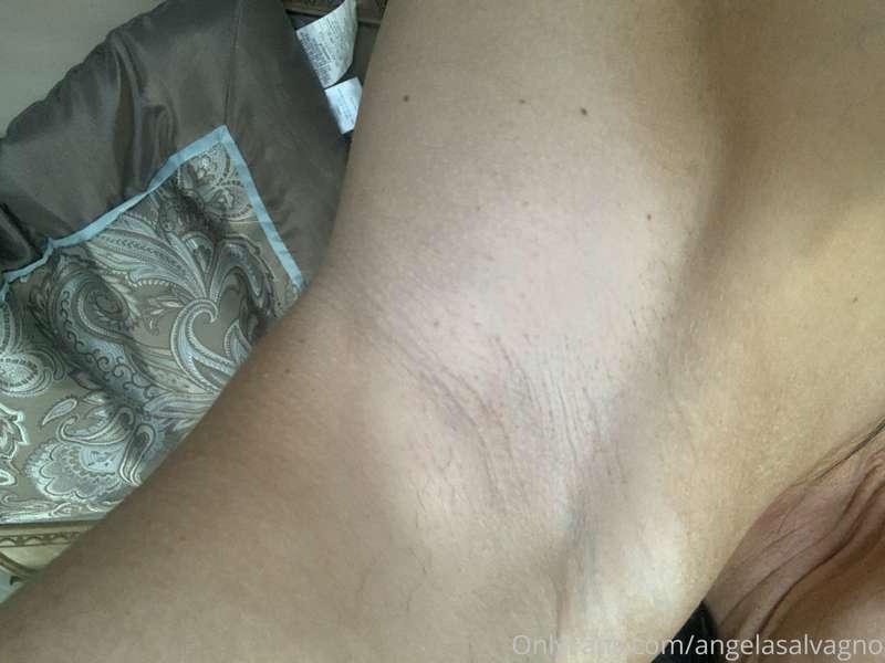 I know there are a few of you that want to lick this. 👅